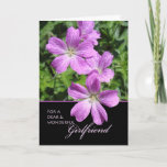 Carte Anniversaire de Girlfriend, Fleurs de Geranium Vio<br><div class="desc">Anniversaire pour petite amie,  carte de voeux papier. Personnalisez le message intérieur comme vous le souhaitez. Card a une image de Cranesbill geraniums dans les tons violet et lavande. Carte de voeux botanique à thème fleuri. Copyright © Shoaff Ballanger Studios.</div>