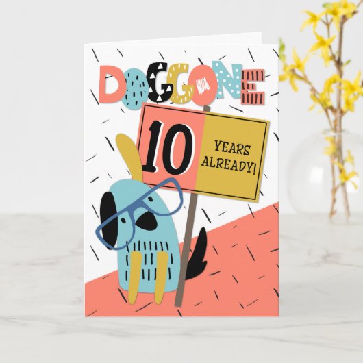 Carte Anniversaire de l'employé 10 ans Comic Chien (Fleur jaune)