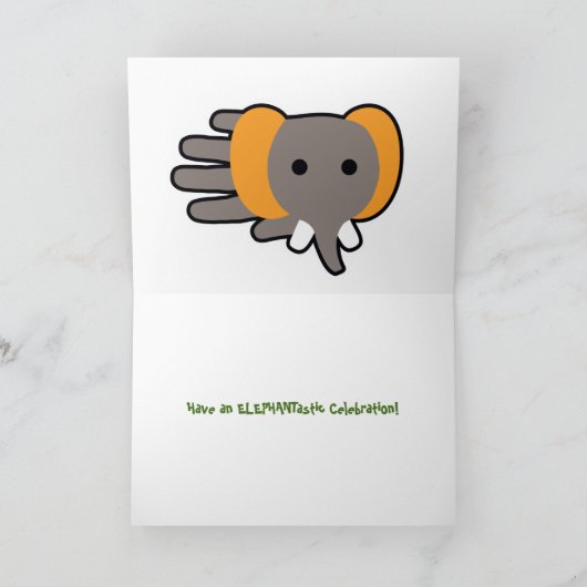 Carte Anniversaire d'éléphant formé par main (Intérieur)