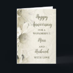 Carte Anniversaire Floral Niece & Husband<br><div class="desc">Bonne carte d'anniversaire mariage pour nièce et mari avec de belles fleurs vintages blanches motif et verset sentimental.</div>