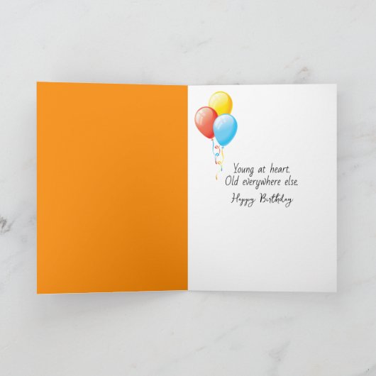 Carte Anniversaire Petite fille pourchasser un papillon (Intérieur)