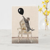 Carte Anniversaire Tabby Chat sur chaise (Fleur jaune)