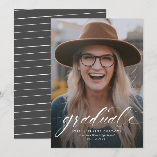 Carte Annonce de diplômé simple script gris une photo (Devant / Derrière)