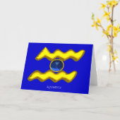 Carte AQUARIUS Blue Sapphire & Gold Zodiac Anniversaire (Fleur jaune)