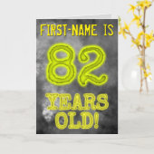 Carte Aura éffrayante brillante Look "82 ans!" + Nom (Fleur jaune)