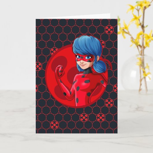 Carte Badge rouge Ladybug (Fleur jaune)