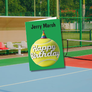 Carte Balle de tennis avec chapeau joyeux anniversaire