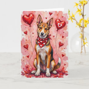 Carte Basenji Valentine Chien Assis avec des Cœurs Rouge