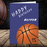 Carte Basket Ball Sports Moderne Joyeux Anniversaire<br><div class="desc">Basketball Ball Sports Motif moderne Carte d'anniversaire heureux. Carte d'anniversaire de basket moderne pour toute personne qui aime le basket-ball. Basket-ball sur la couleur violet foncé. Personnalisez avec votre nom et votre âge sur le ballon.</div>