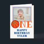 Carte Basketball Ball ONE Kids Photo 1st Birthday<br><div class="desc">Basketball Ball ONE Kids Photo 1er Birthday Card. Carte d'anniversaire de basket-ball pour le 1er anniversaire du mignon garçon. La conception a un ballon de basket dans le mot ONE. Ajoutez le nom,  la photo et le message de votre enfant à l'intérieur ou effacez-le.</div>