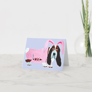 Carte Basset Hound en tenue de lapin rose
