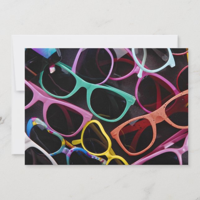 Carte Belles lunettes de soleil colorées (Devant)