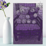 Carte Best Friends Typography Joyeux Nounours d'annivers<br><div class="desc">Ce design de couverture de carte de voeux comporte un nuage de mots de typographie incorporé dans une variété de polices de caractères dans les tons violets avec deux nounours. Les mots enrobés incluent ours en peluche, ours, potes, ours et copains. Remplissez le champ modèle pour l'accueil intérieur, supprimez le...</div>