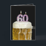 Carte Bière du 60e anniversaire<br><div class="desc">Lit les bougies d'anniversaire dans une tasse de bière pour 60 ans.</div>