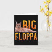 Carte Big Floppa mème mignonne chat caracal (Fleur jaune)