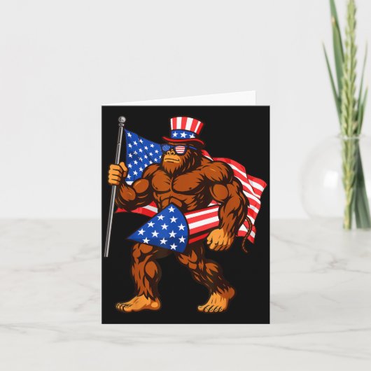 Carte Bigfoot Feu d'artifice Drapeau américain Sasquatch (Devant)