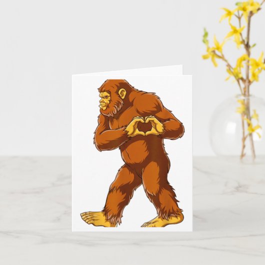 Carte Bigfoot Heart Hands Funny Sasquatch Lover Valentin (Fleur jaune)