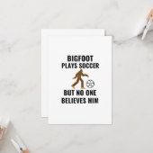 CARTE BIGFOOT JOUE AU FOCCER (Devant/Arrière en situation)