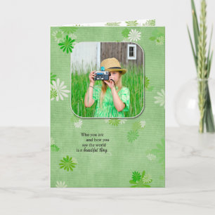 Carte birthday photo with daisy background