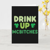 Carte Boire un verre drôle de la Saint-Patrick Mces vert (Fleur jaune)