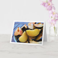 Bol de fruits de prunier tranchés