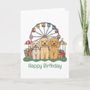Carte Bon Anniversaire Goldendoodle Chiens À Un Carnaval