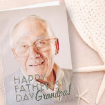 Carte Bonne Fête des pères papy ! Accueil simple et mode<br><div class="desc">Ce design simple et moderne est composé de typographie serif. "Bonne Fête des pères,  grand-père" dans la typographie moderne et simple. C'est une carte de voeux parfaite pour votre grand-père,  grand-père,  grampa,  grand-père,  lolo en fête des pères.</div>