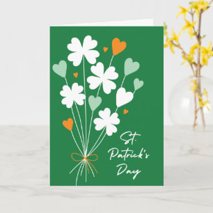 Carte Bouquet dessiné à la main de trèfles Saint-Patrick