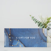 Carte cadeau moderne Blue Gold Agate (Debout devant)