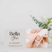 Carte cadeau moderne Nail Tech Beauté Salon (Debout devant)