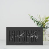 carte cadeau typographie script coiffeur moderne (Debout devant)