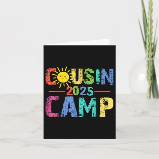 Carte Camp Cousin 2025 Camping Campfire Vacances d'été (Devant)