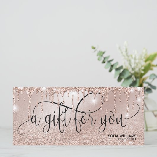 Carte Carte-cadeau moderne avec rose en or en cascade Ce (Debout devant)