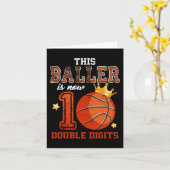 Carte Ce Garçon Est Maintenant 10 Double Chiffres Basket (Fleur jaune)