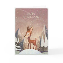 Cerf de fête. Noël dans le bois profond et enneigé