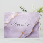 Carte Certificat Cadeau Code QR Marbre Violet Élégant (Debout devant)