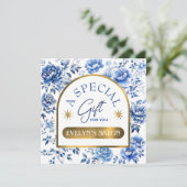 Carte Certificat cadeau de fleurs bleues élégantes de ch (Debout devant)