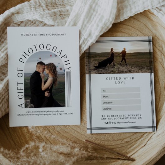 Carte Certificat Cadeau de Photographie à Lignes Moderne