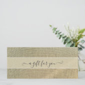 Carte Certificat Cadeau Lin Beige Rustique (Debout devant)