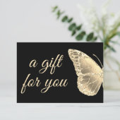 Carte certificat cadeau papillon d'or (Debout devant)