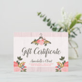 Carte Certificat cadeau Rose Floral Vêtements penderie (Debout devant)