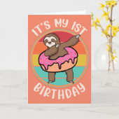 Carte C'est mon premier anniversaire de Donut Sloth (Fleur jaune)