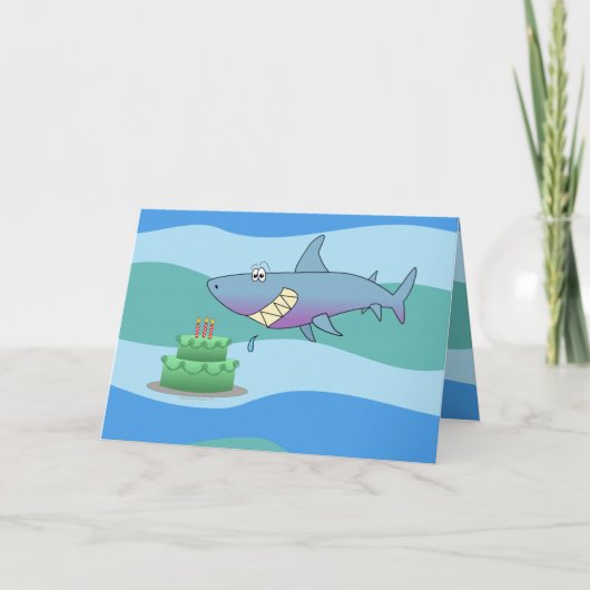 Carte Charme Caricature Requin Avec Gâteau Anniversaire (Devant)