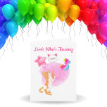 Carte Chat adorable avec ballons d'anniversaire 3e<br><div class="desc">Ce chat est ravi pour quelqu'un qui devient trois ans ! Donnez cette carte d'anniversaire à votre enfant,  petit-enfant,  nièce,  ami ou parent qui adore les chats !</div>