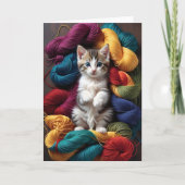 Carte Chat Tabby Mignon Jouant dans des Pelotes de Fils  (Devant)