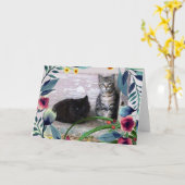 Carte Chatons mignons avec feuilles et fleurs à l'aquare (Fleur jaune)