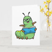 Carte Chenille en nerd avec livre et lunettes (Fleur jaune)