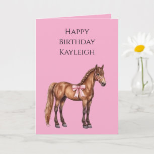 Carte Cheval Brun avec Nœud Rose et Tresse Anniversaire