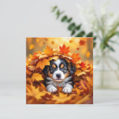Carte Chien chic mignon dans les feuilles d'automne (Debout devant)