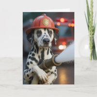 Chien Dalmatien à la retraite tenant un tuyau d'in